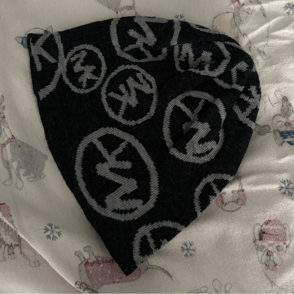 Michael kors beanie